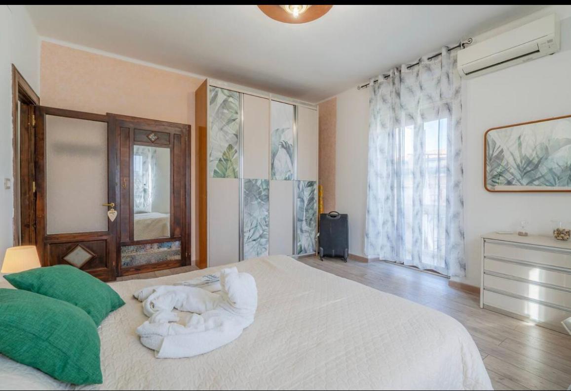 Sirakousai Sweet Home Сиракуза Екстериор снимка